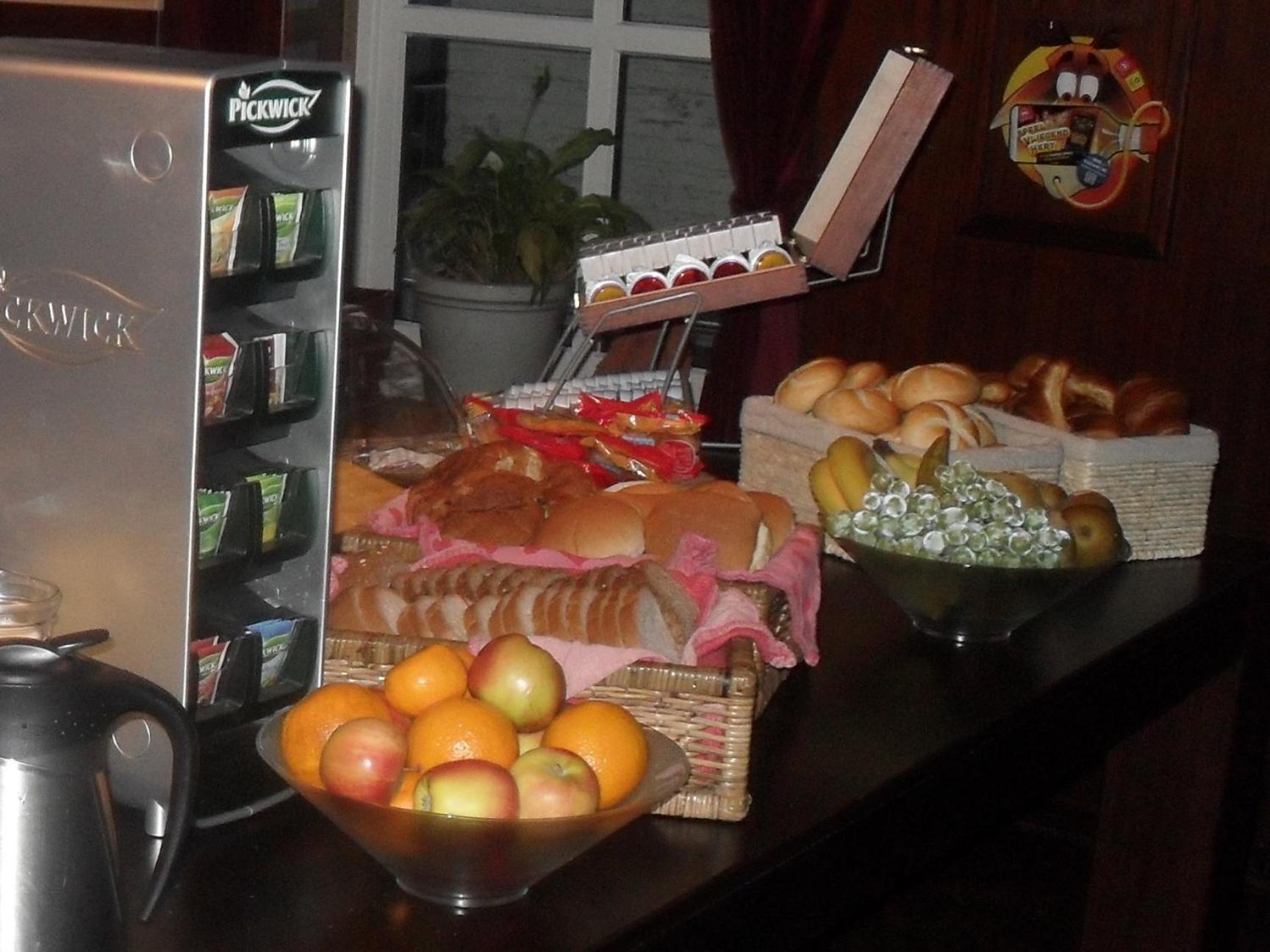 Hotel De Harmonie Sexbierum Zewnętrze zdjęcie