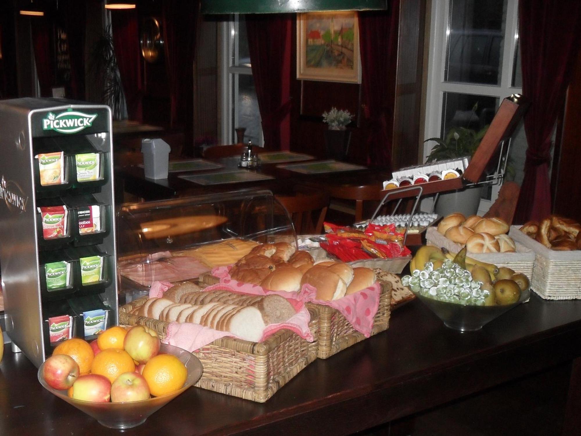 Hotel De Harmonie Sexbierum Zewnętrze zdjęcie